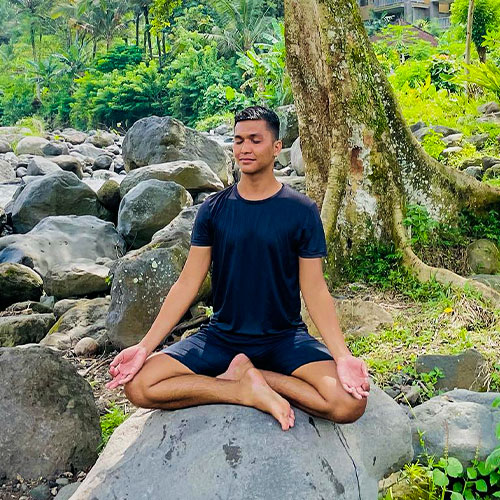 yoga-teacher-azmi-ji